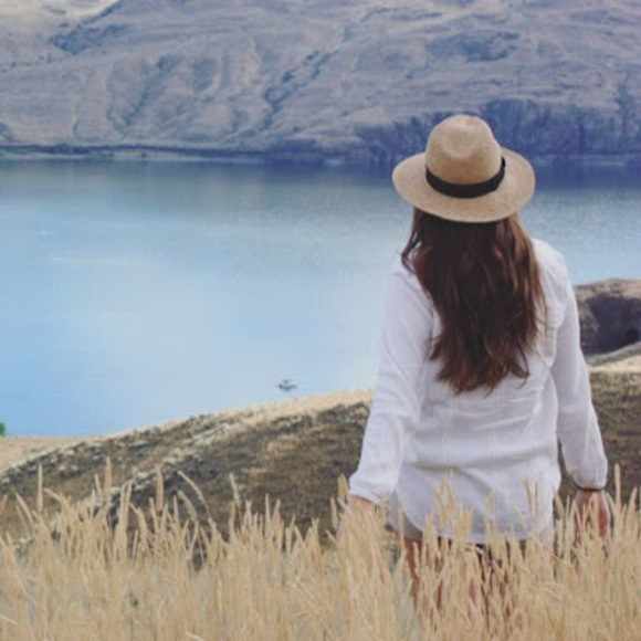 Meet your Posher, Meaghan - Picture 1 of 1